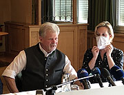 Georg Heide und Daniela Heide nach Verkündung ihres Abschieds von der Bräurosl (Foto: Martin Schmitz)